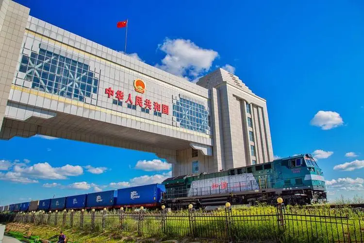 中俄铁路口岸货物运输在第一季度增长1.4倍