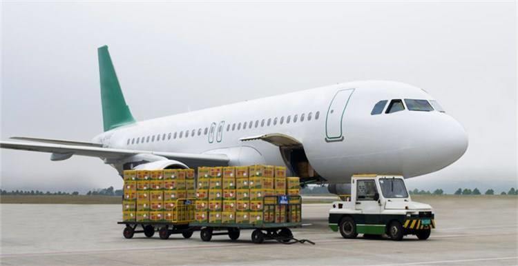 美国航空货运公司增加到欧洲货运直航服务