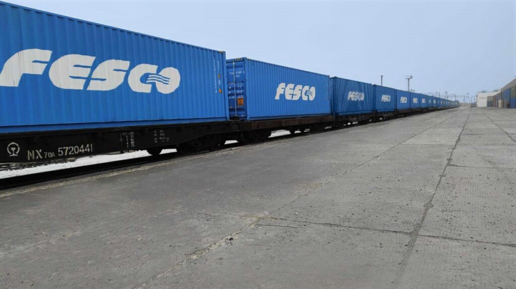 俄罗斯远东航运集团与中国珲春物流公司将合作开发集装箱运输