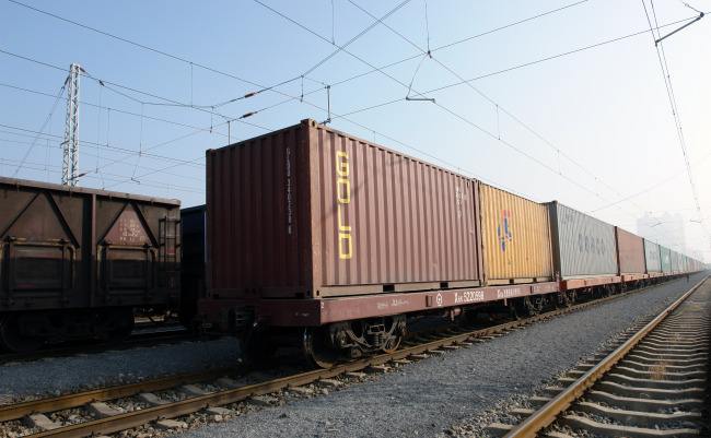 俄罗斯铁路公司提供中国汽车至俄罗斯的到门货运服务